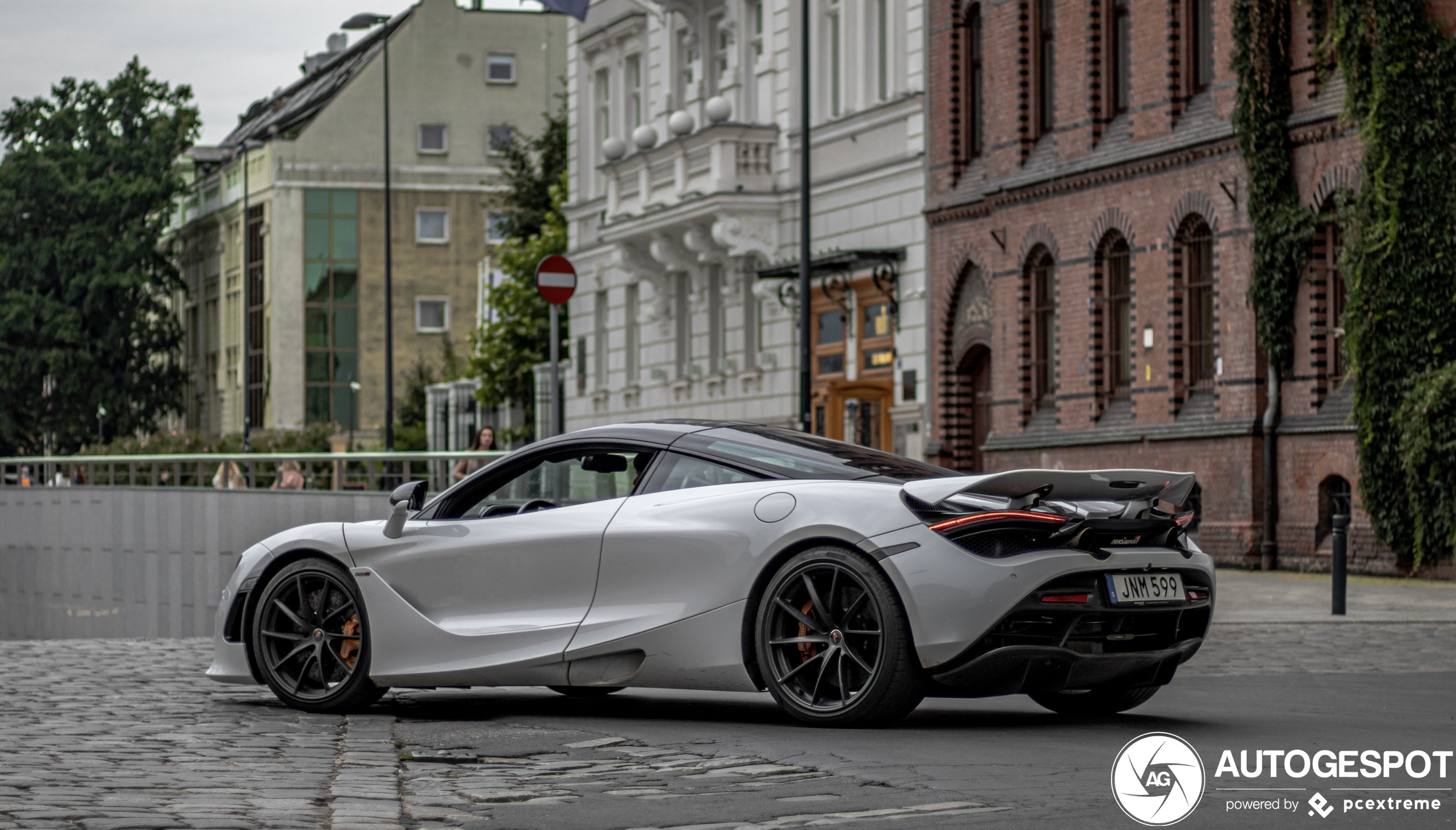 McLaren 720S