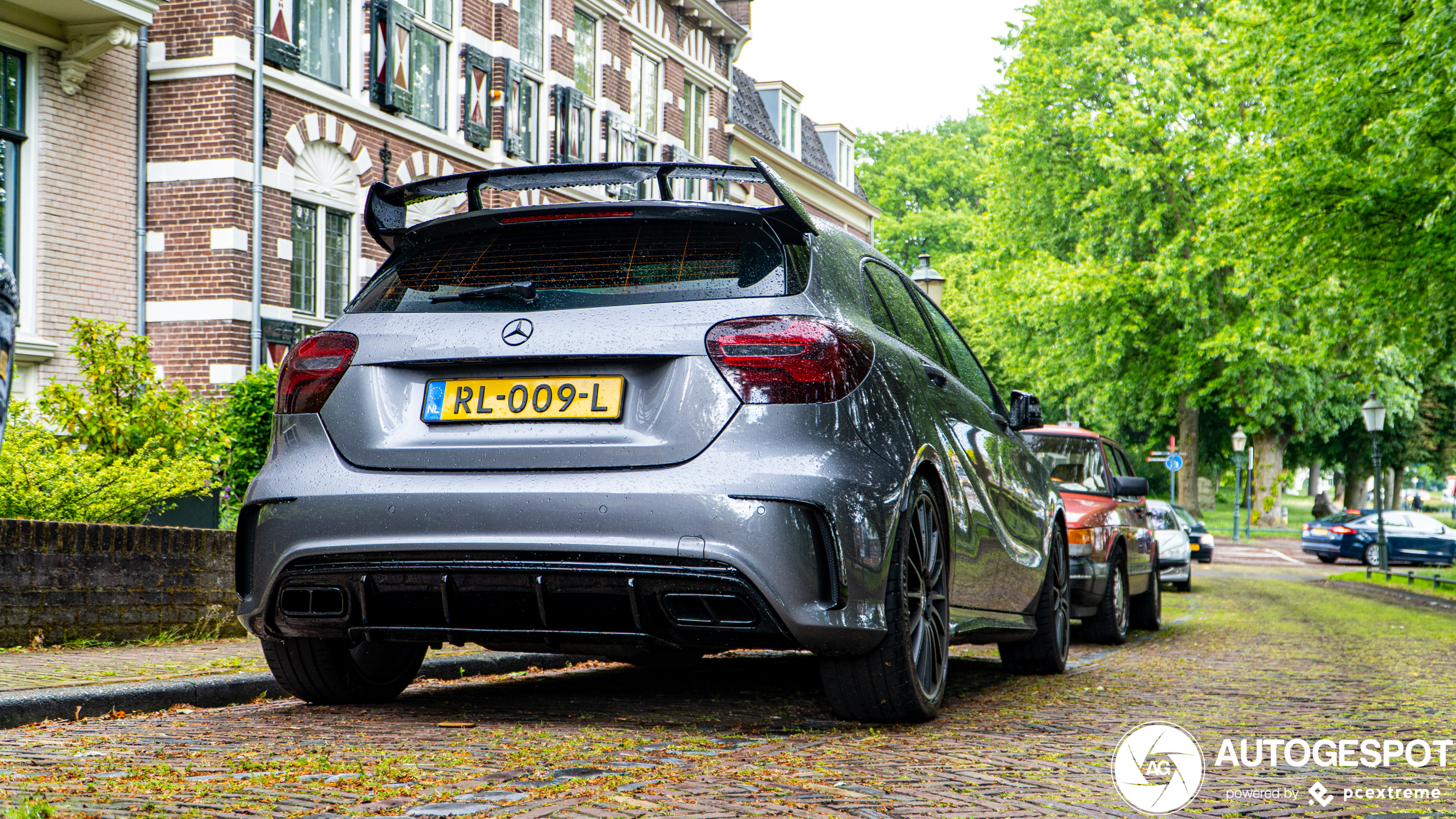 Mercedes-AMG A 45 W176 2015