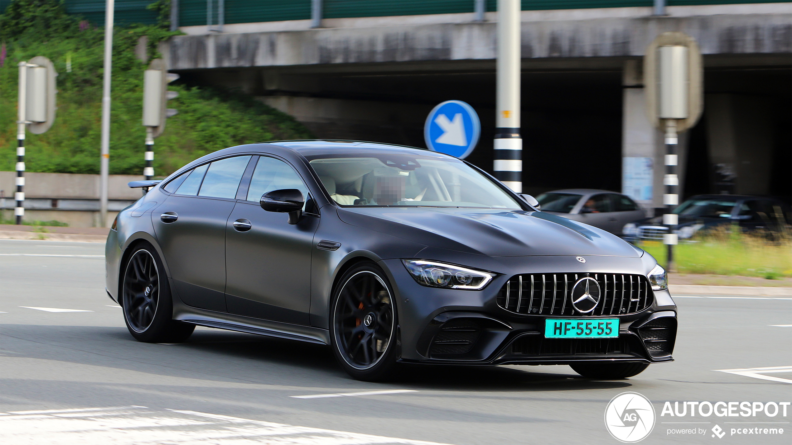 Mercedes-AMG GT 63 S X290