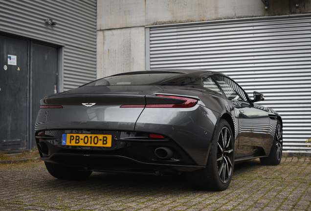 Aston Martin DB11