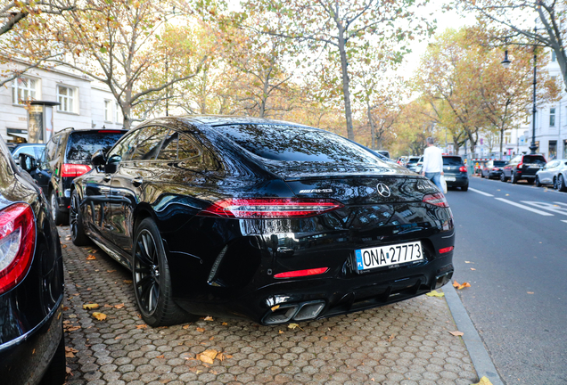 Mercedes-AMG GT 63 S X290