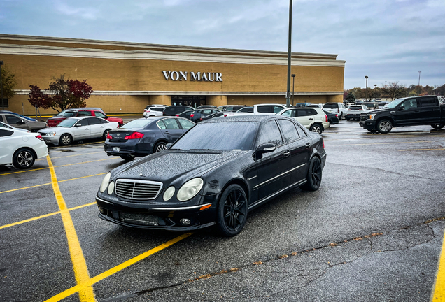 Mercedes-Benz E 55 AMG