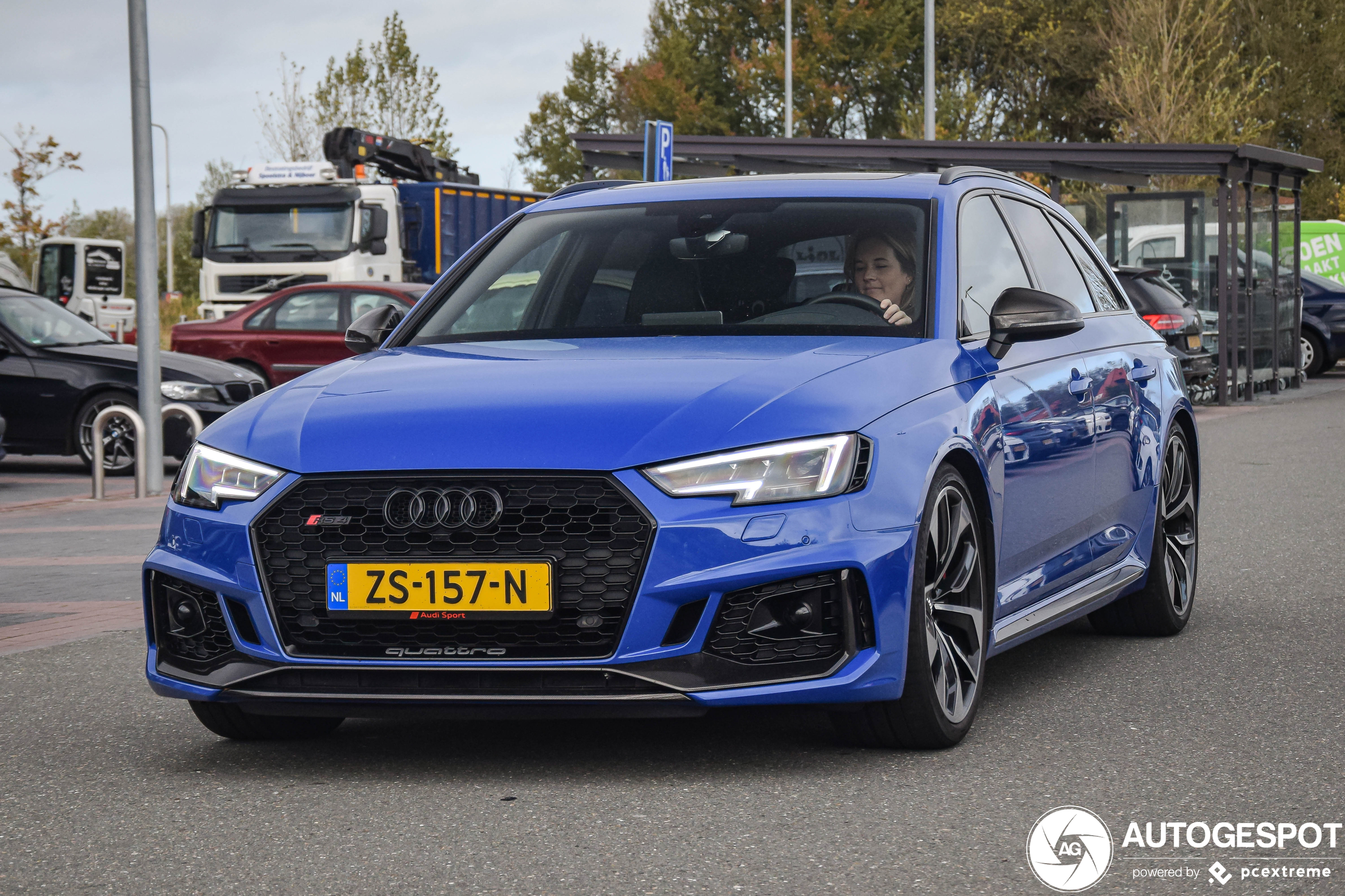 Audi RS4 Avant B9