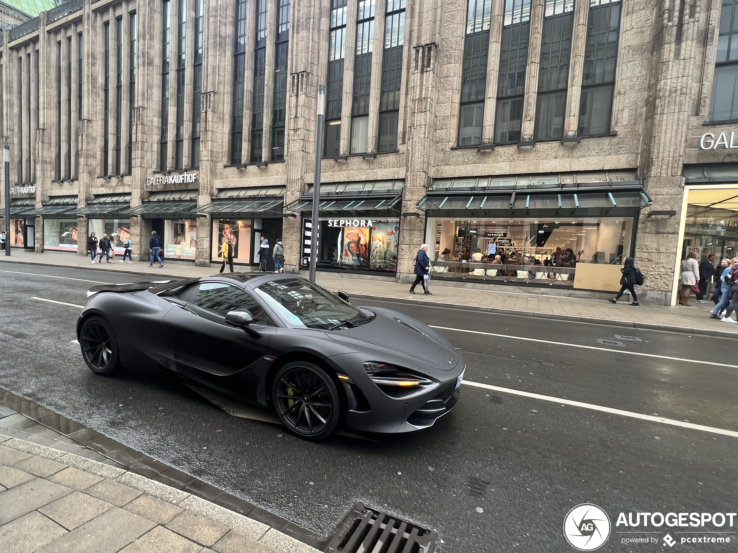 McLaren 720S Spider