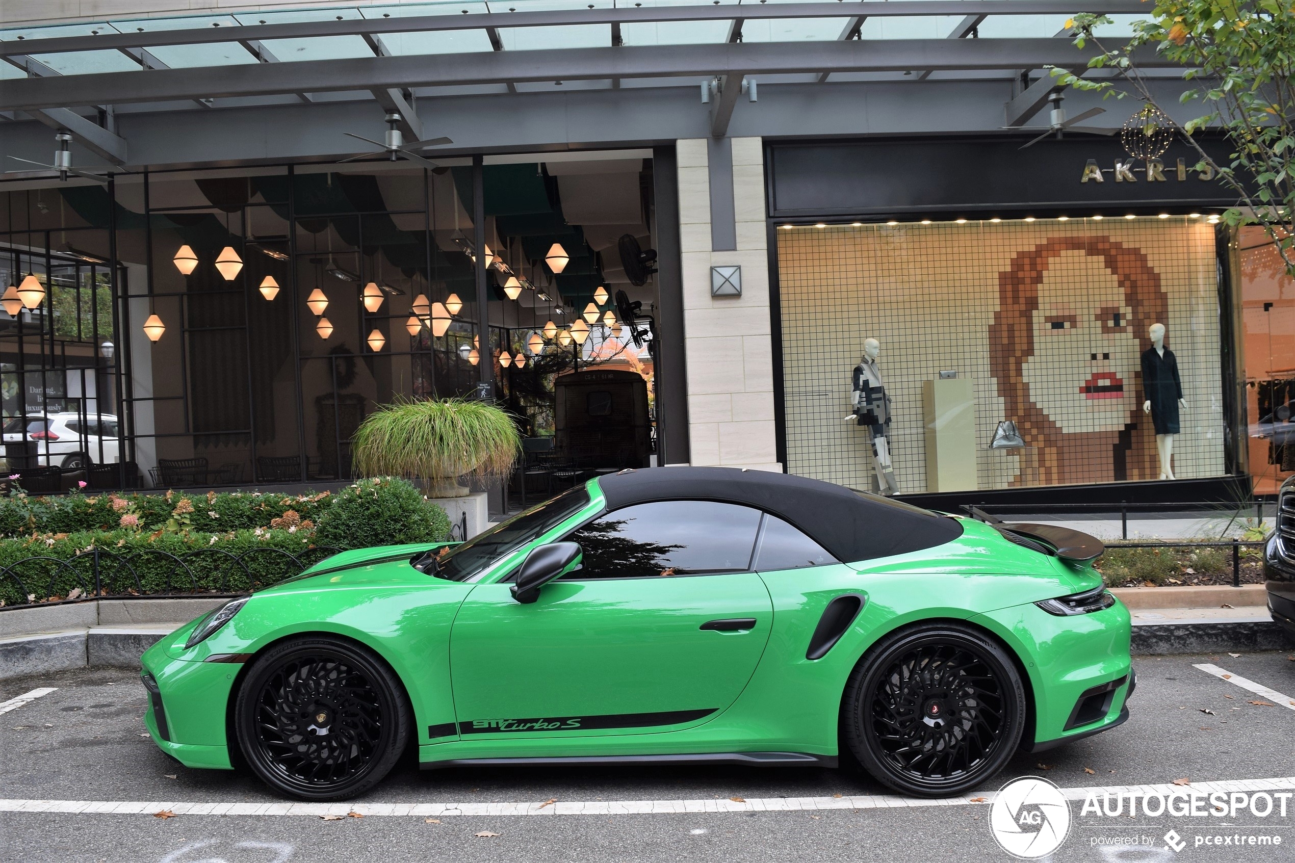 Porsche 992 Turbo S Cabriolet