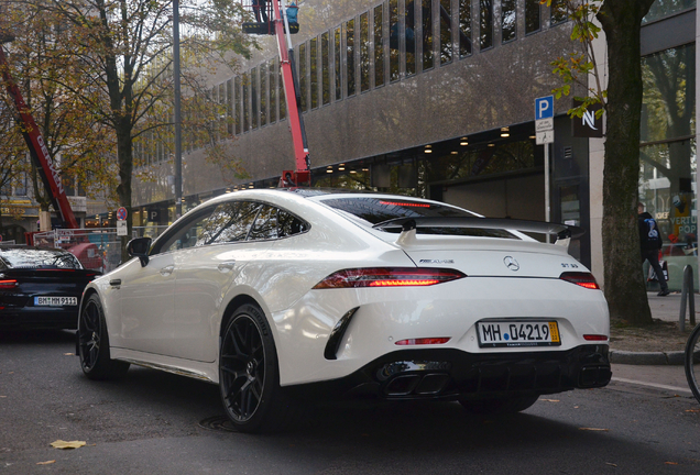 Mercedes-AMG GT 63 X290