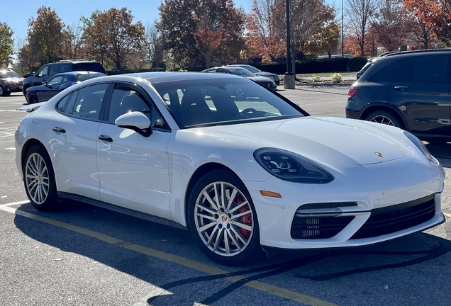 Porsche 971 Panamera Turbo