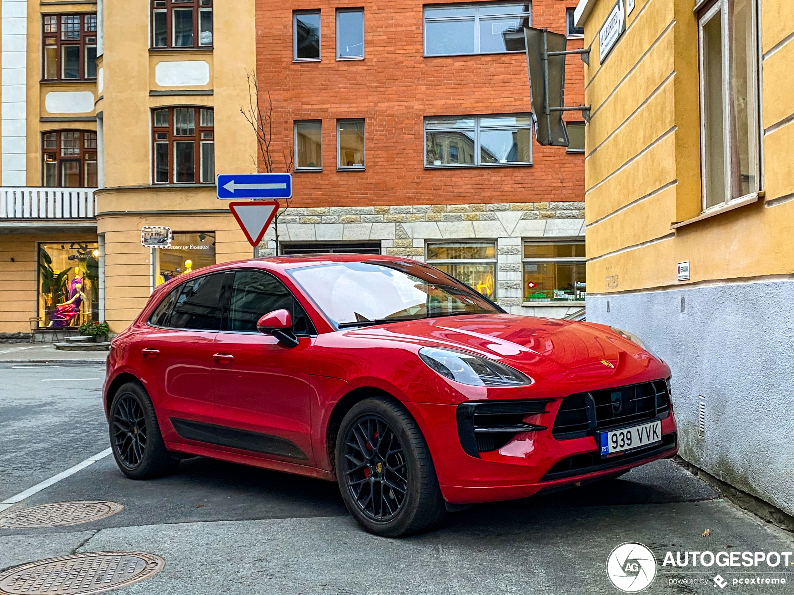 Porsche 95B Macan GTS MkII