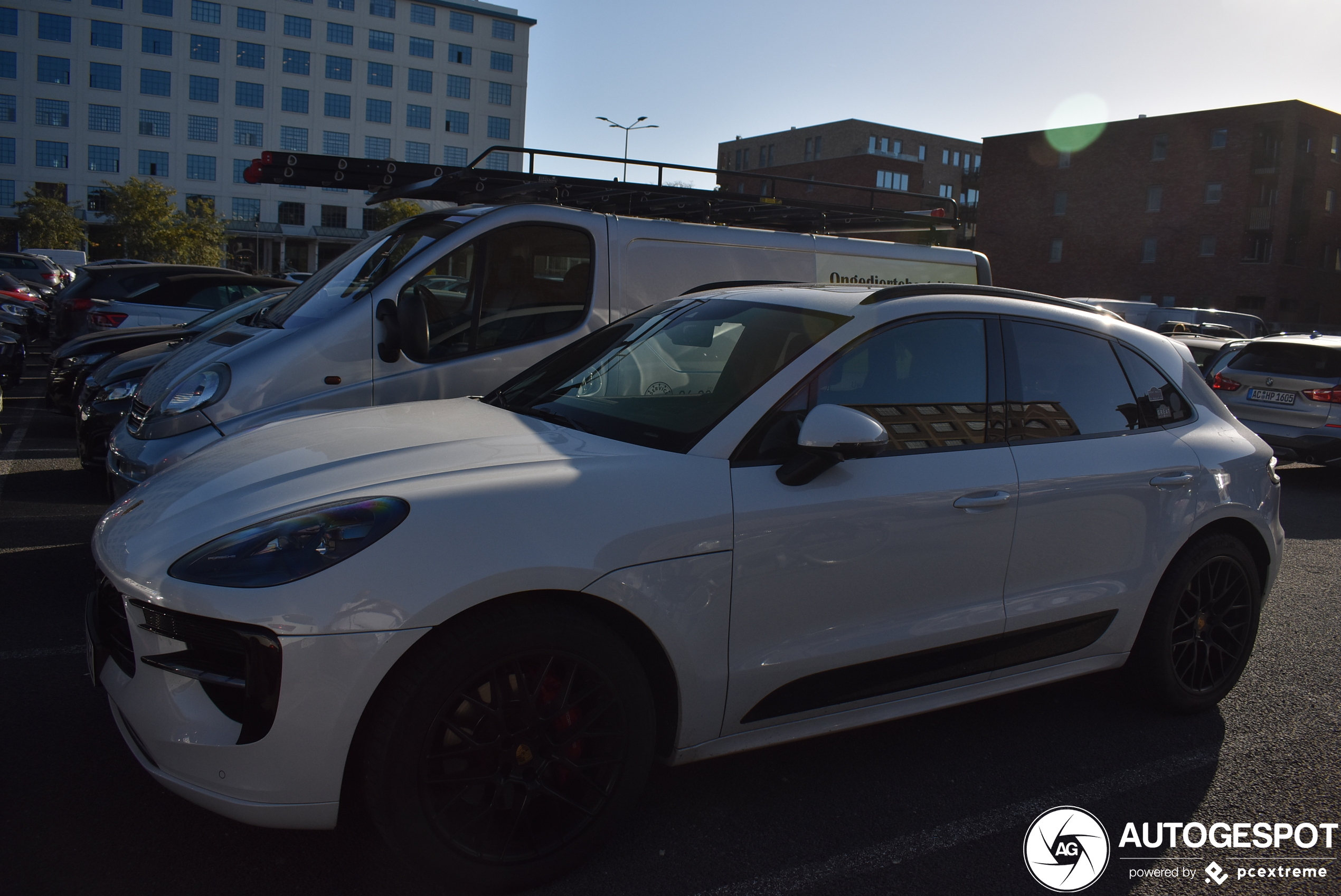 Porsche 95B Macan GTS MkII