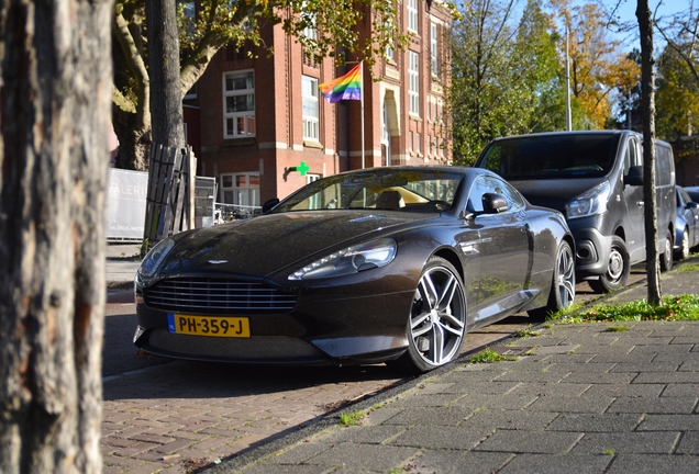 Aston Martin DB9 2013