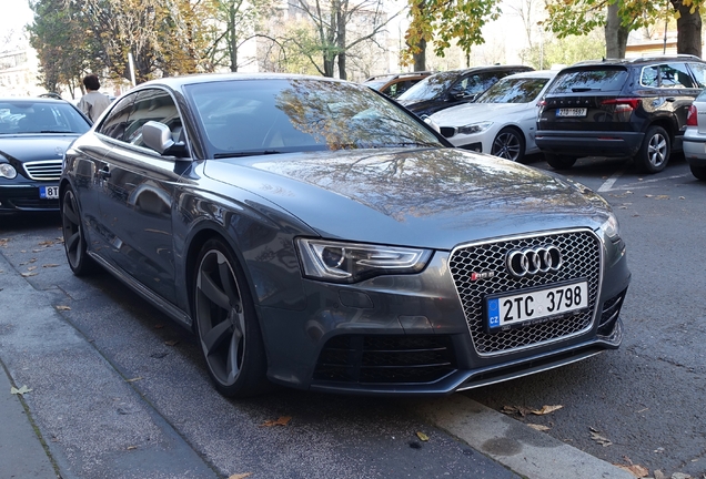 Audi RS5 B8 2012