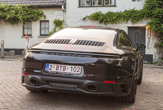 Porsche 992 Carrera GTS