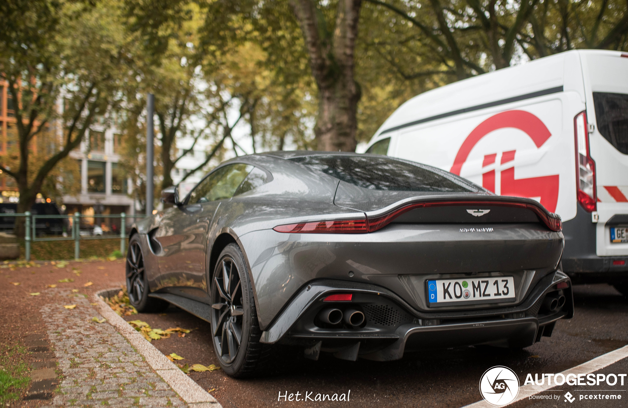 Aston Martin V8 Vantage 2018