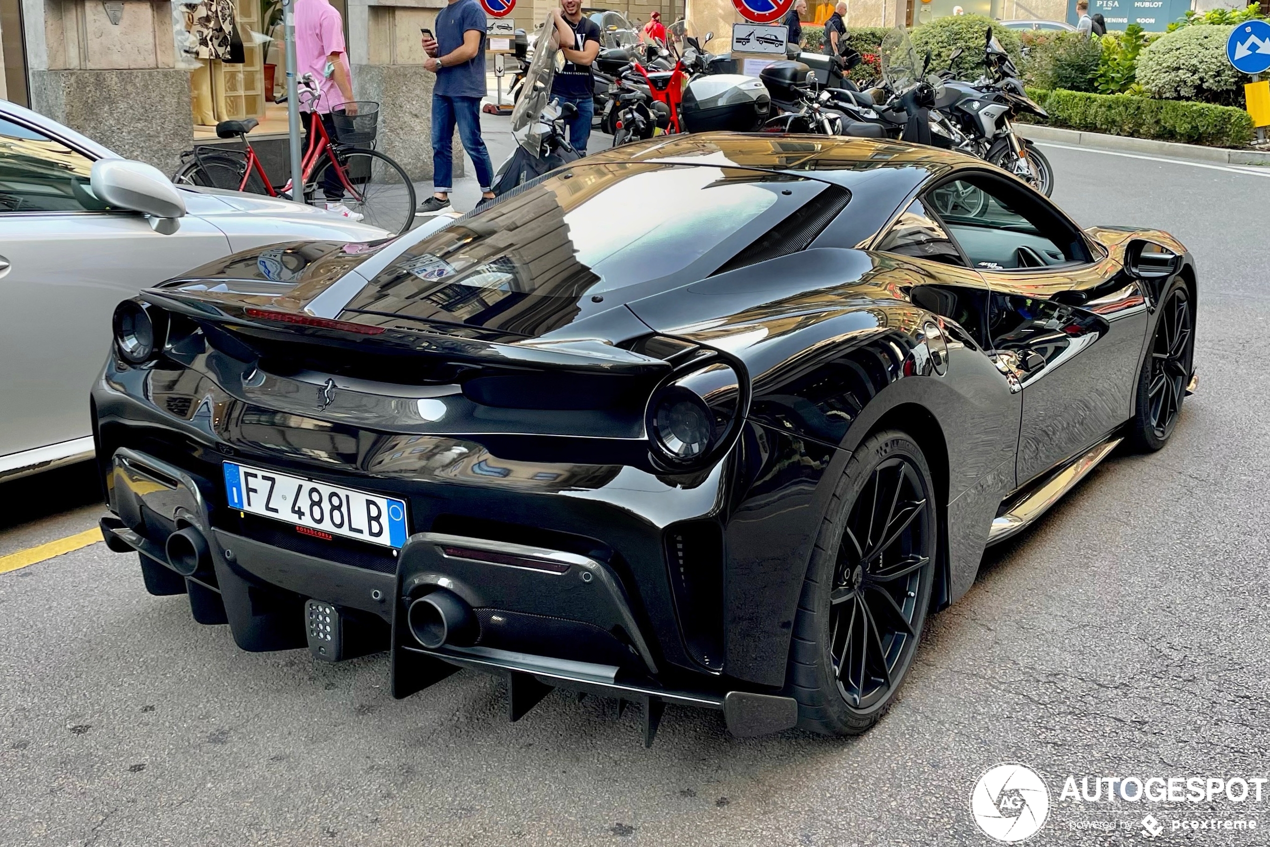 Ferrari 488 Pista