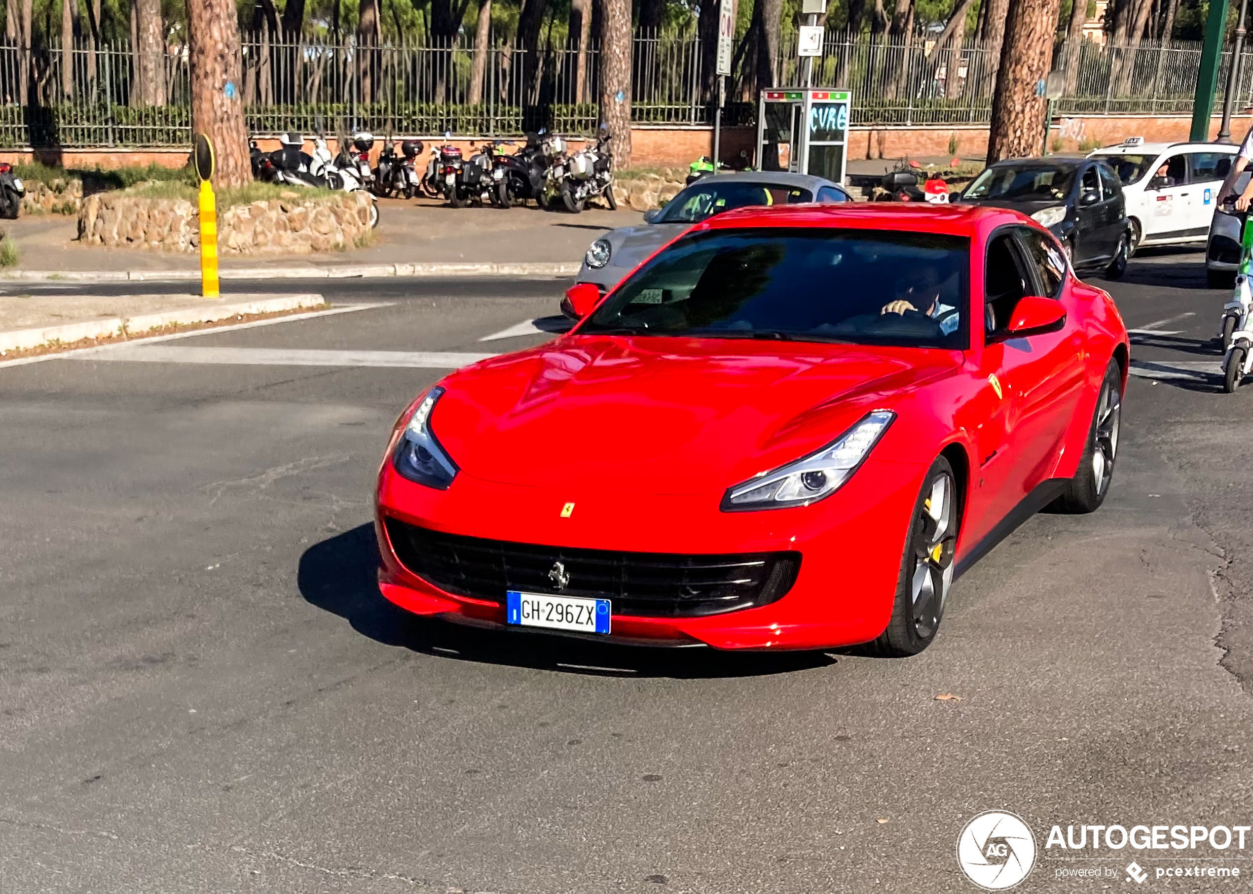 Ferrari GTC4Lusso T