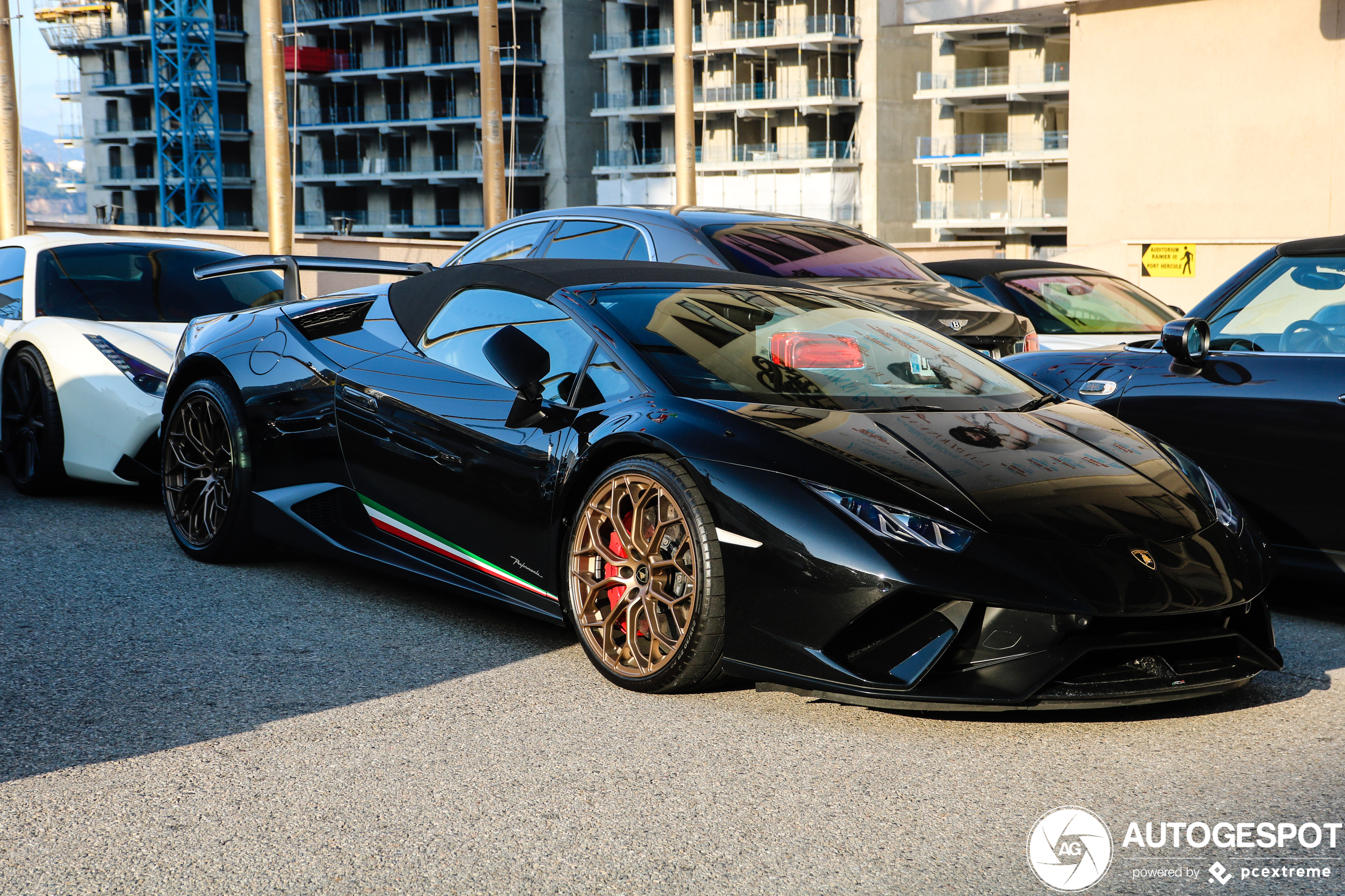 Lamborghini Huracán LP640-4 Performante Spyder