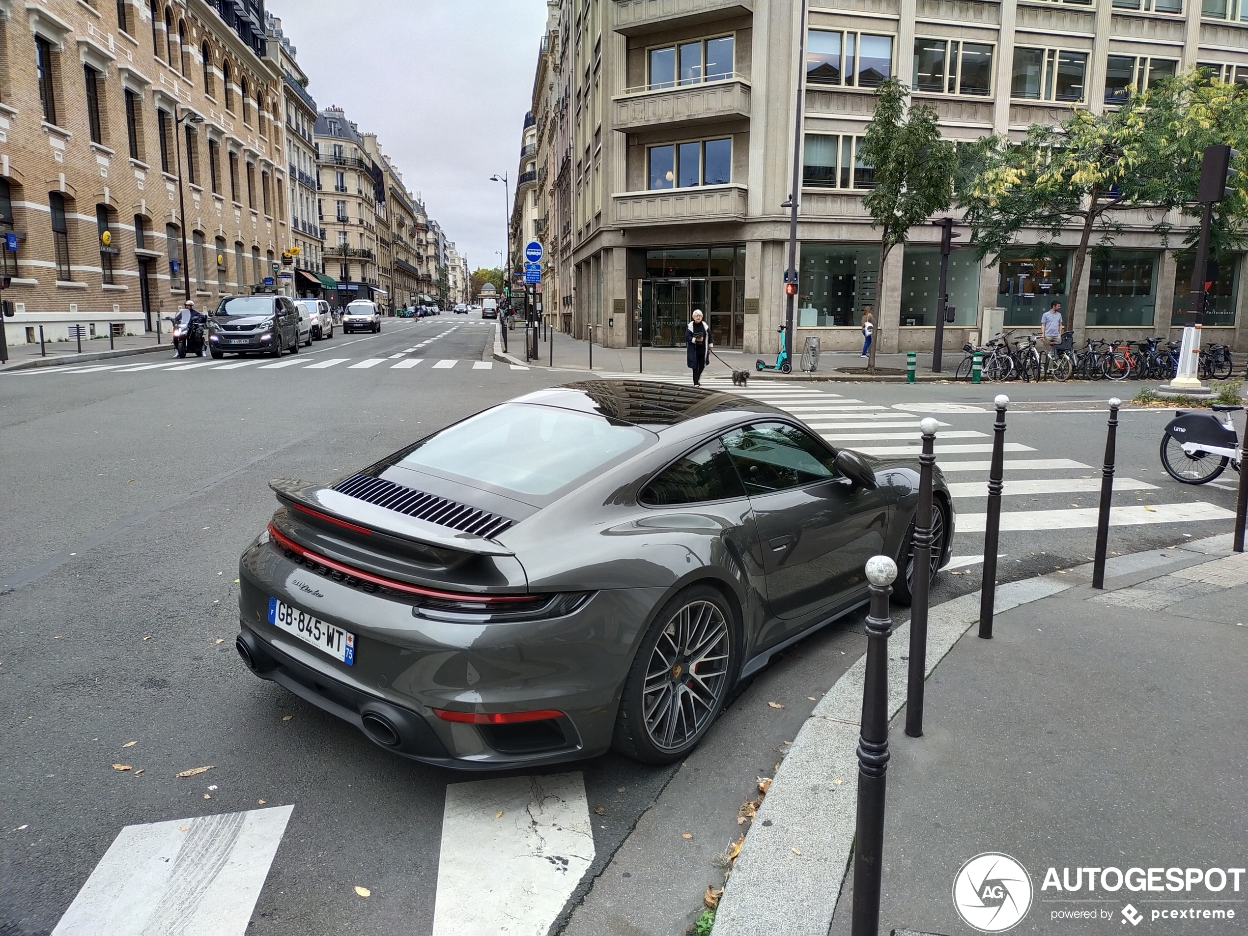 Porsche 992 Turbo