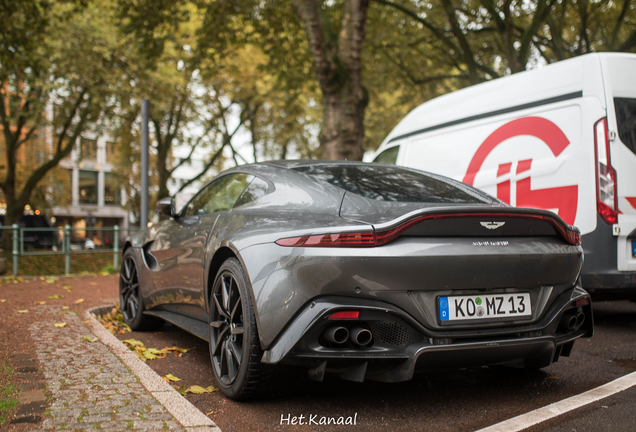 Aston Martin V8 Vantage 2018