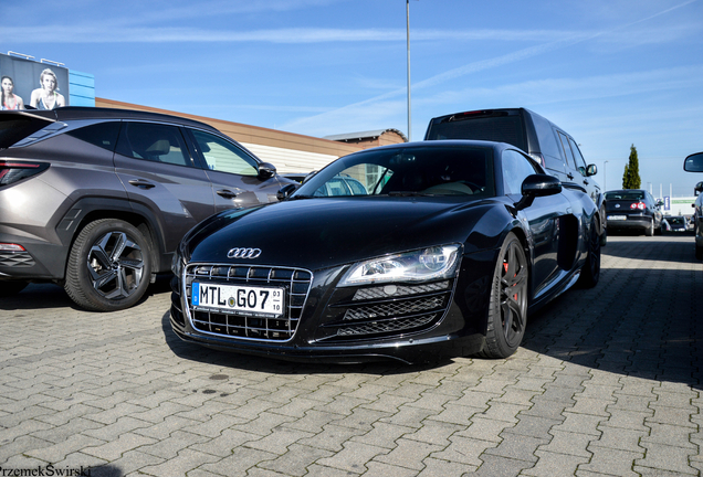 Audi R8 V10