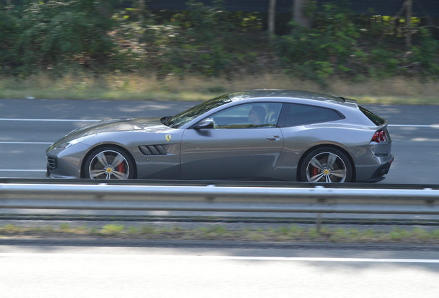 Ferrari GTC4Lusso