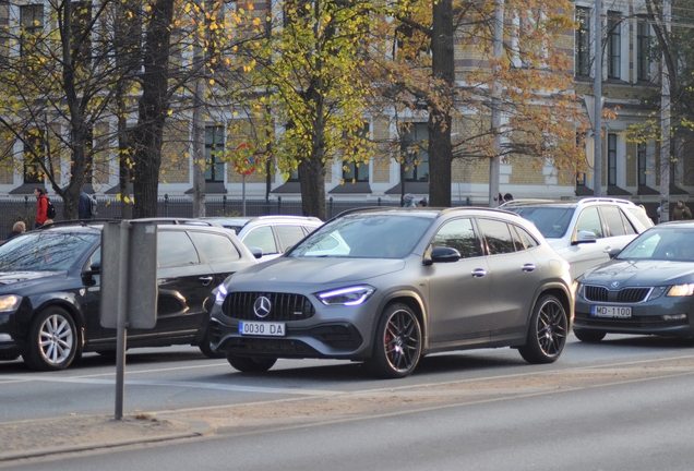 Mercedes-AMG GLA 45 S 4MATIC+ H247