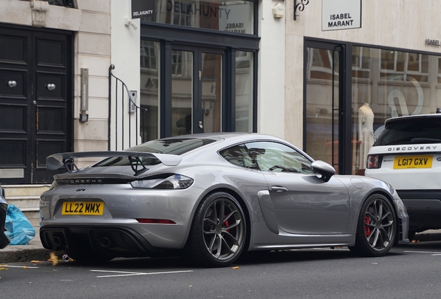 Porsche 718 Cayman GT4