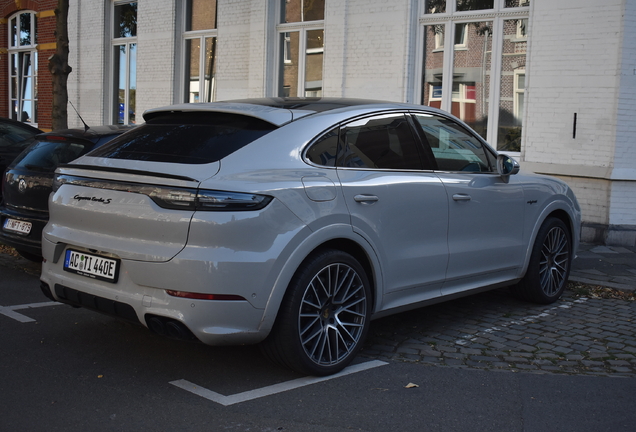 Porsche Cayenne Coupé Turbo S E-Hybrid