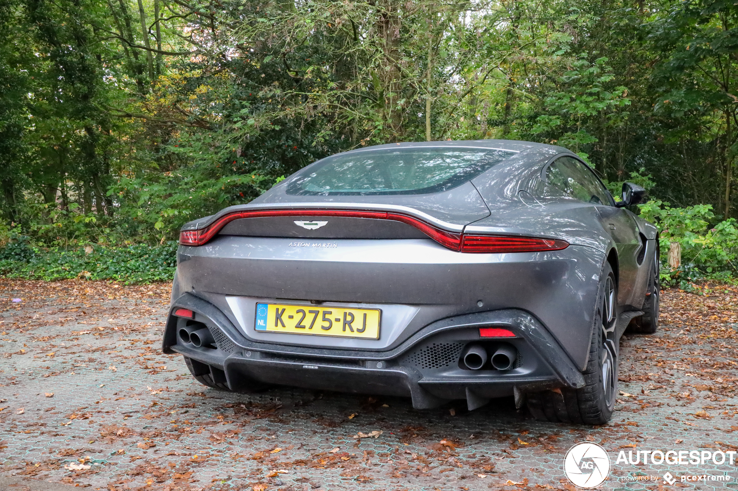 Aston Martin V8 Vantage 2018