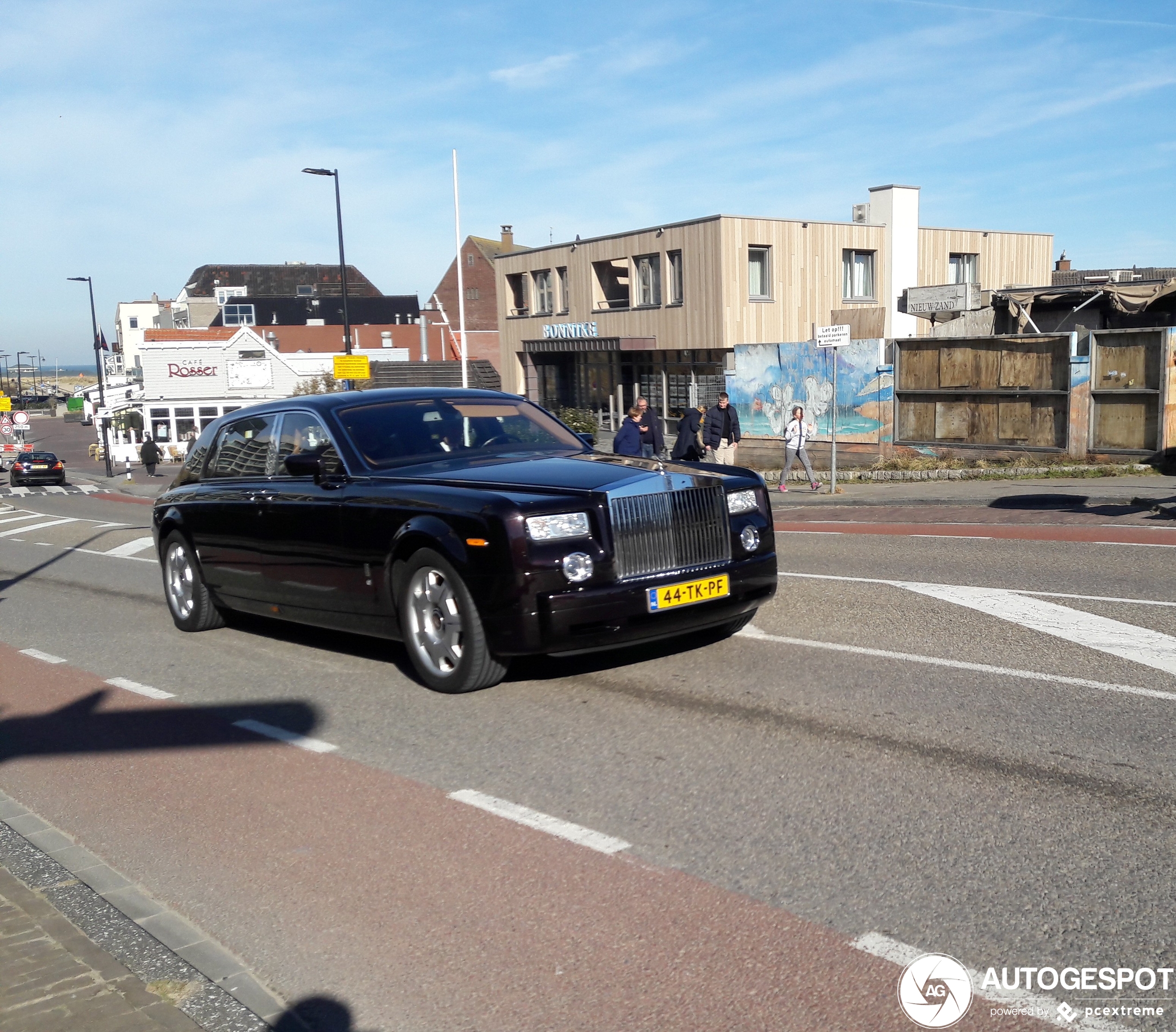 Rolls-Royce Phantom EWB