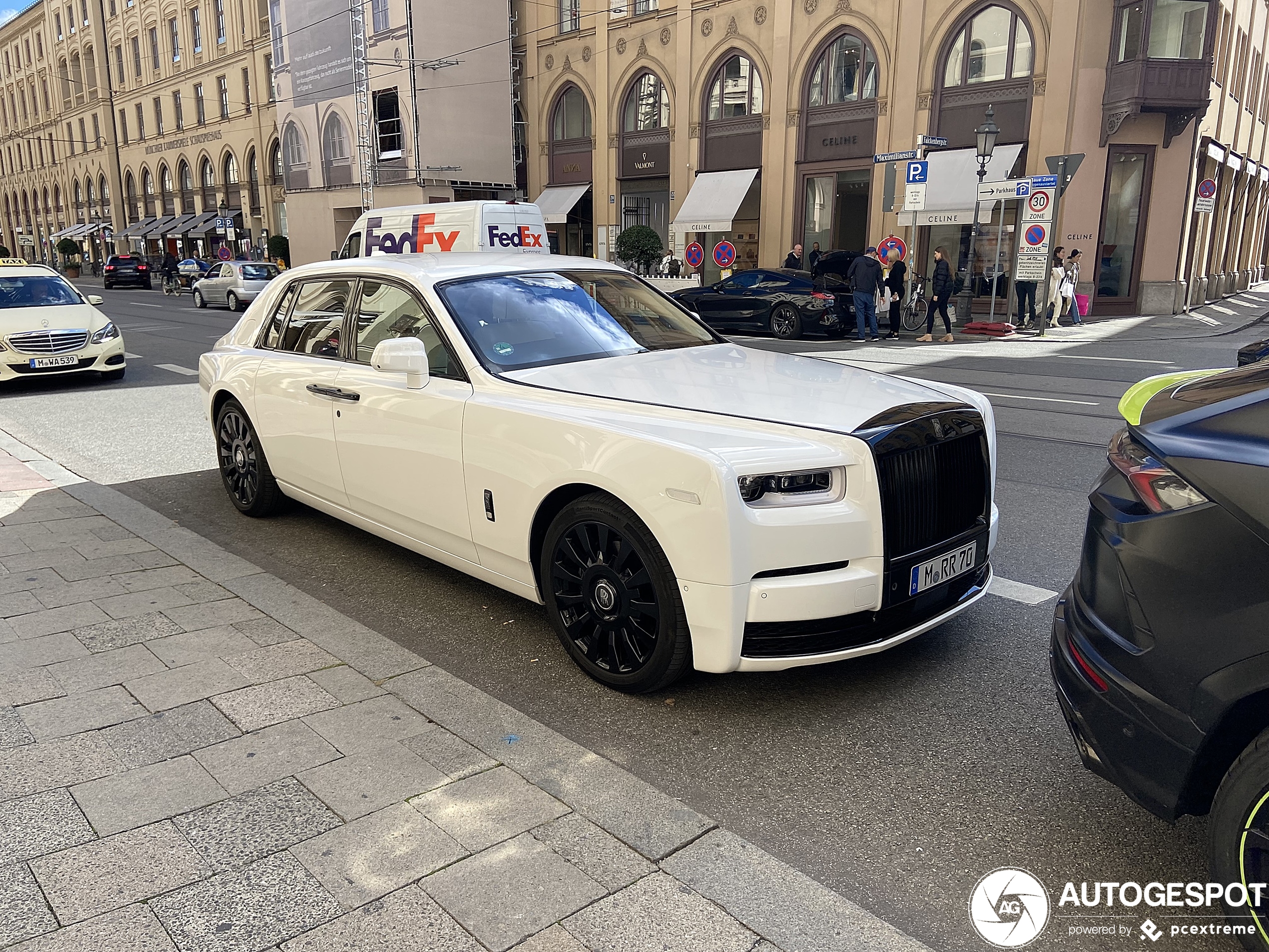 Rolls-Royce Phantom VIII EWB