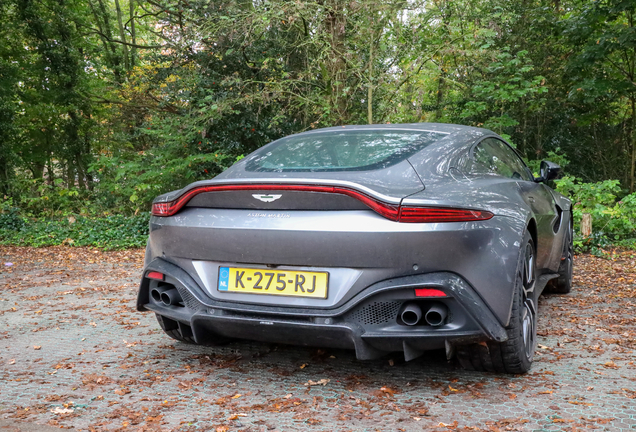 Aston Martin V8 Vantage 2018