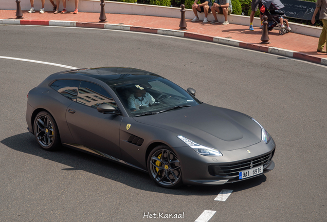 Ferrari GTC4Lusso