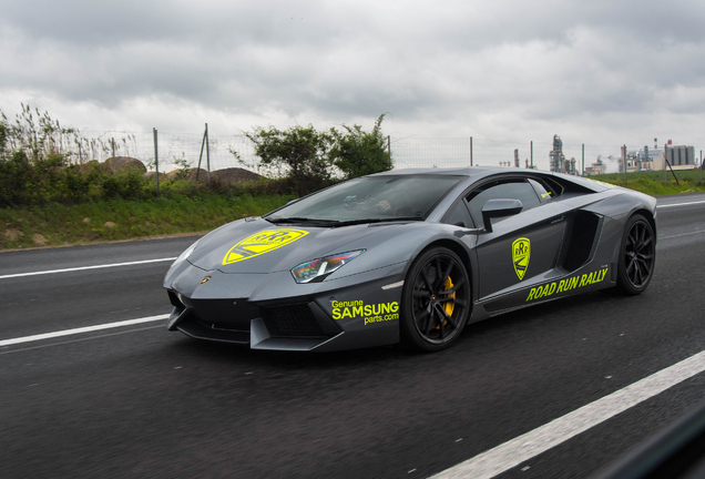 Lamborghini Aventador LP700-4