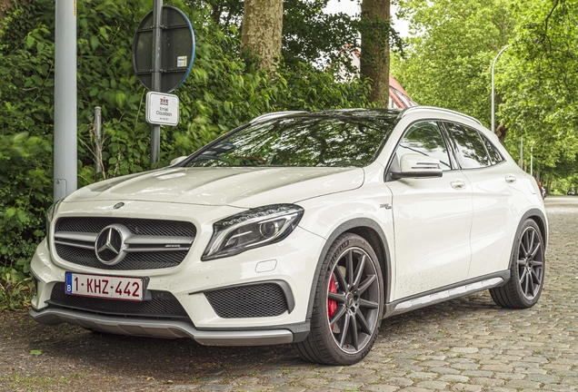 Mercedes-Benz GLA 45 AMG X156