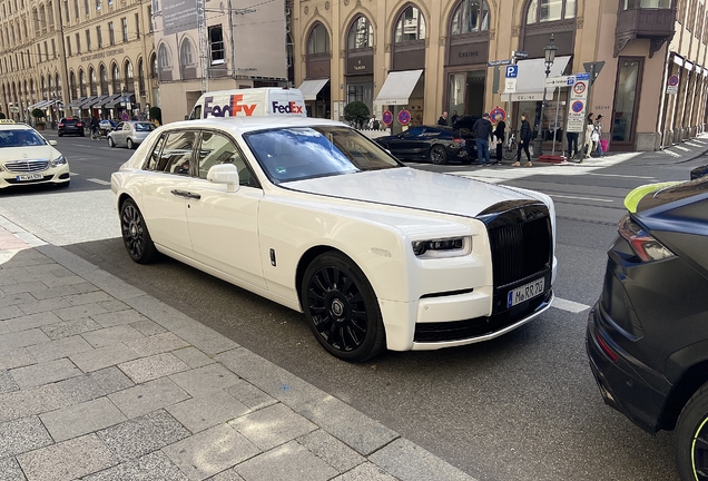 Rolls-Royce Phantom VIII EWB
