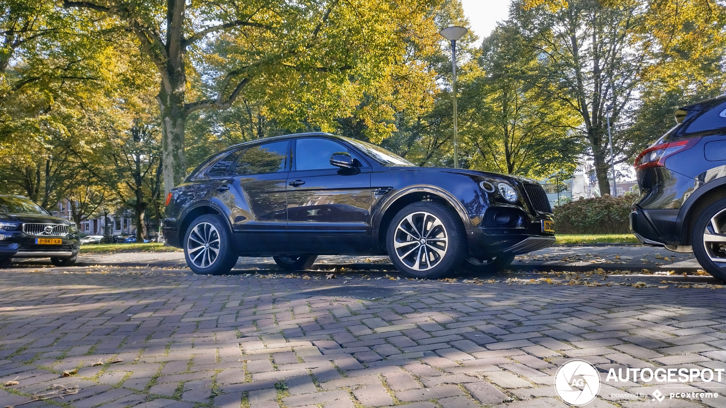 Bentley Bentayga V8