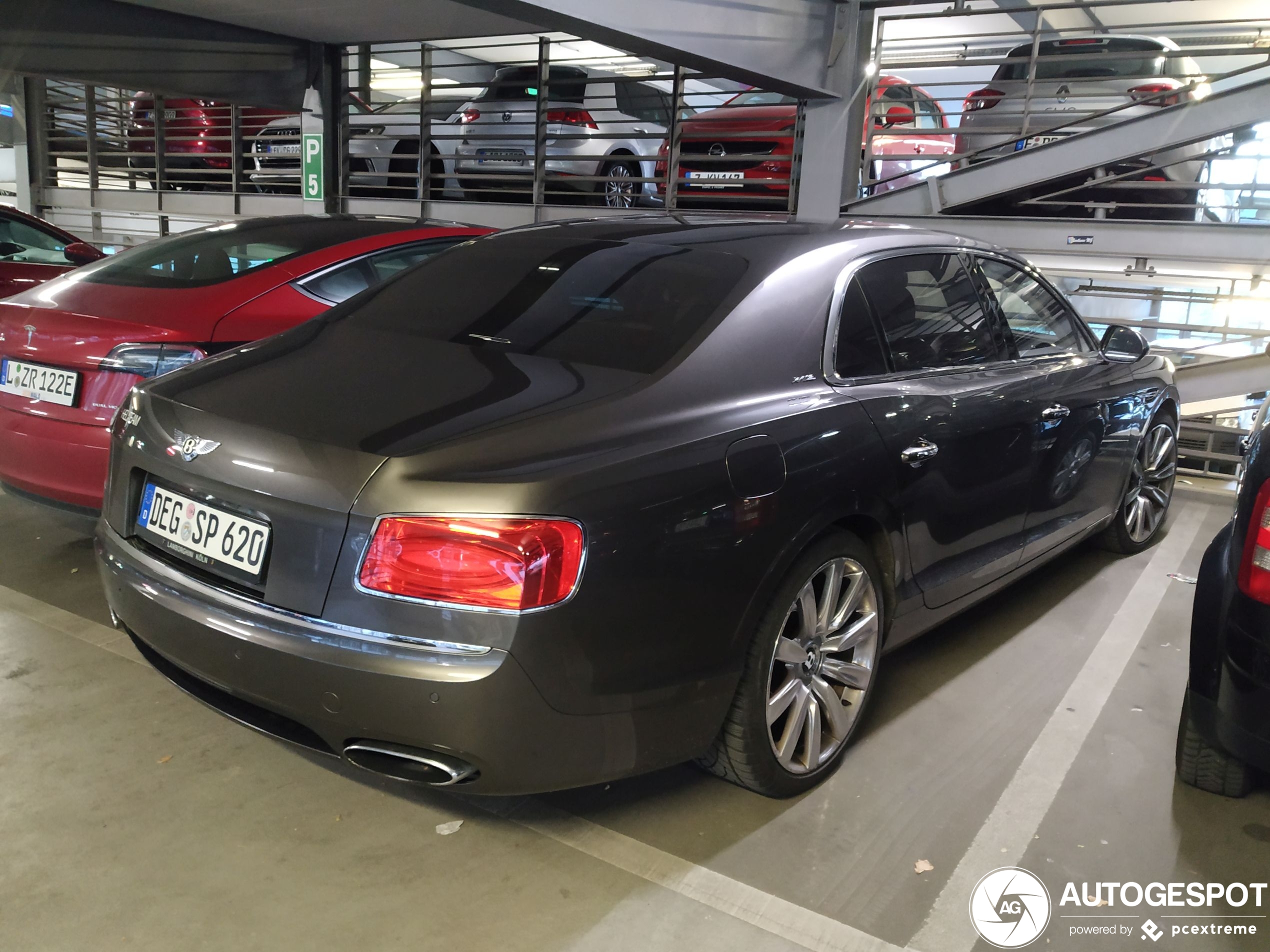 Bentley Flying Spur W12