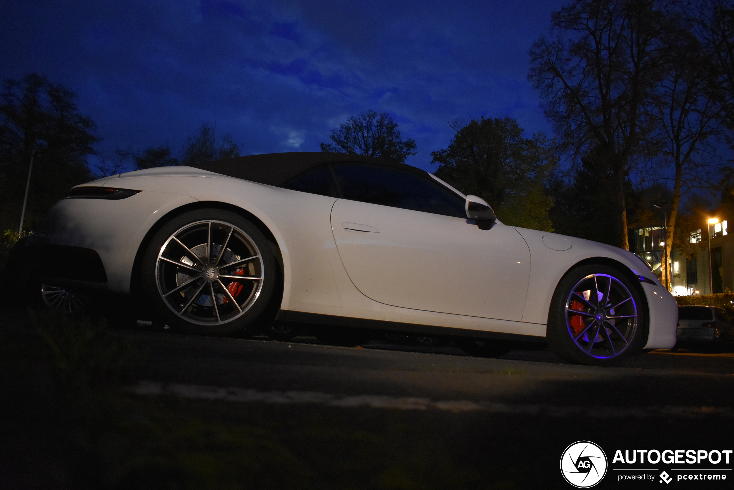 Porsche 992 Carrera 4S Cabriolet