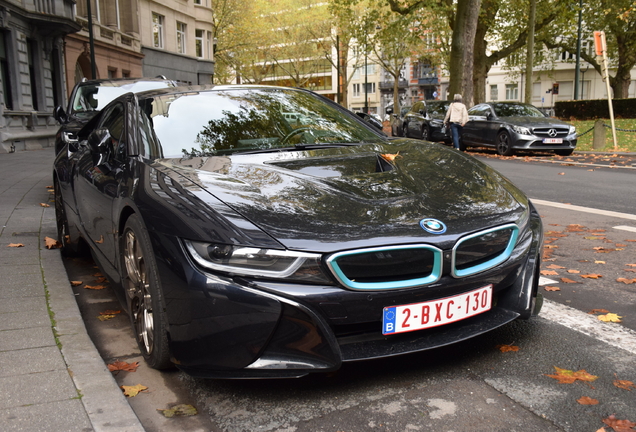 BMW i8