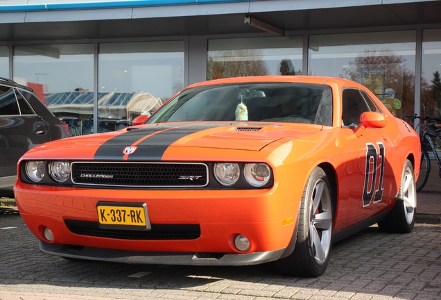 Dodge Challenger SRT-8