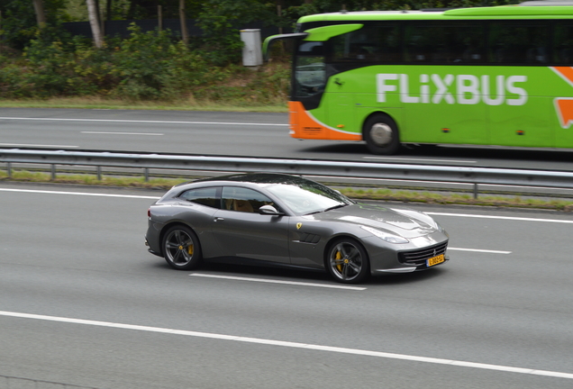 Ferrari GTC4Lusso