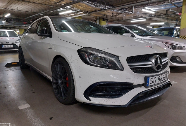 Mercedes-AMG A 45 W176 2015