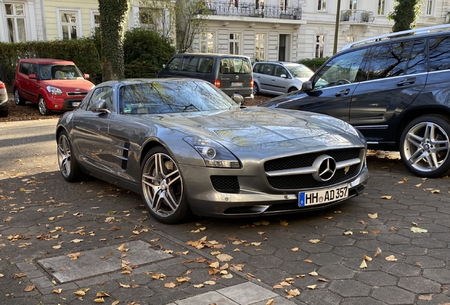 Mercedes-Benz SLS AMG