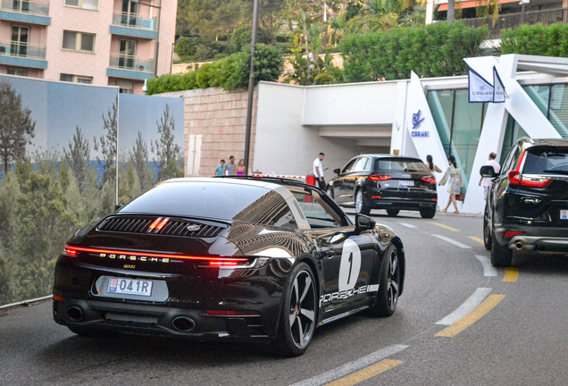 Porsche 992 Targa 4S Heritage Design Edition