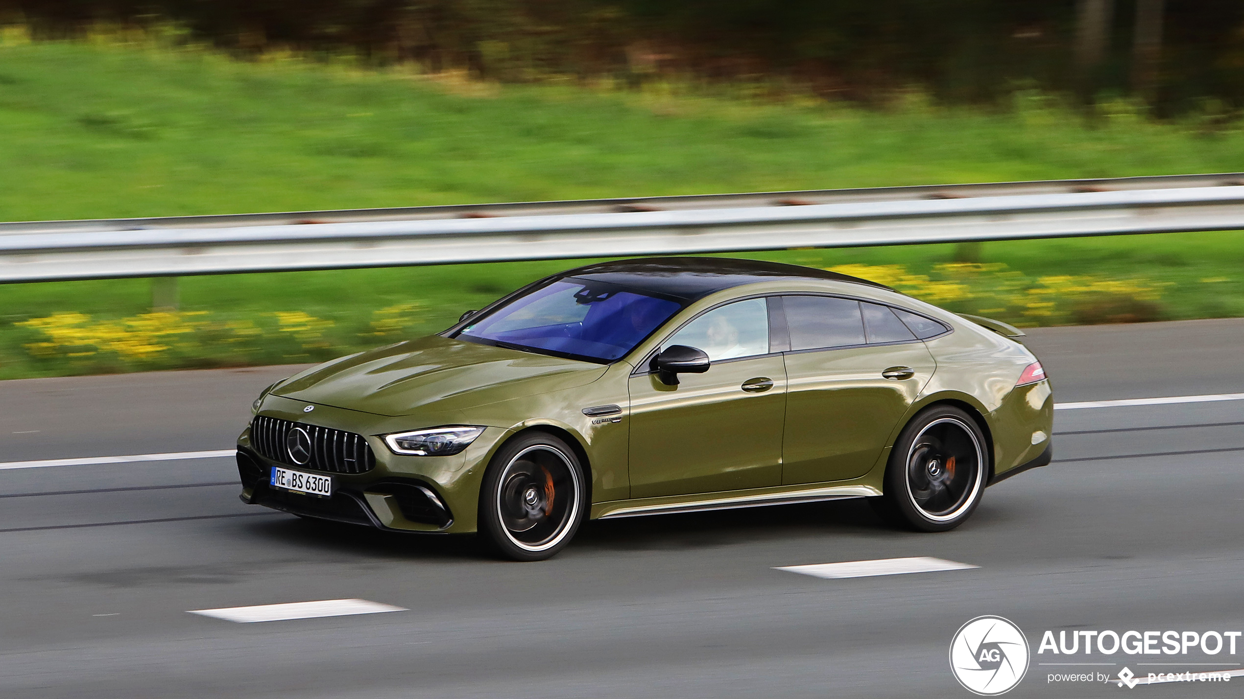 Mercedes-AMG GT 63 S X290