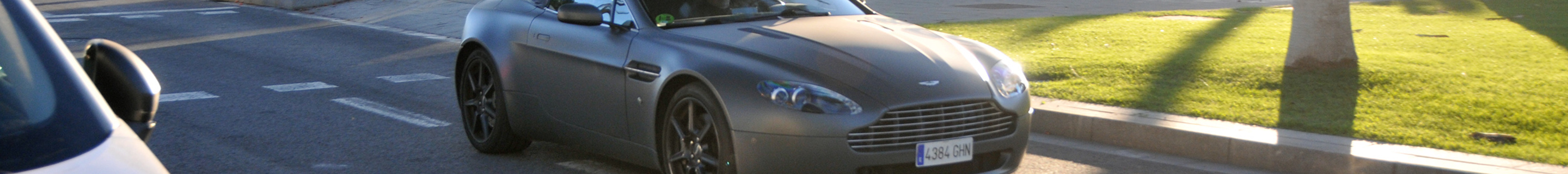 Aston Martin V8 Vantage Roadster