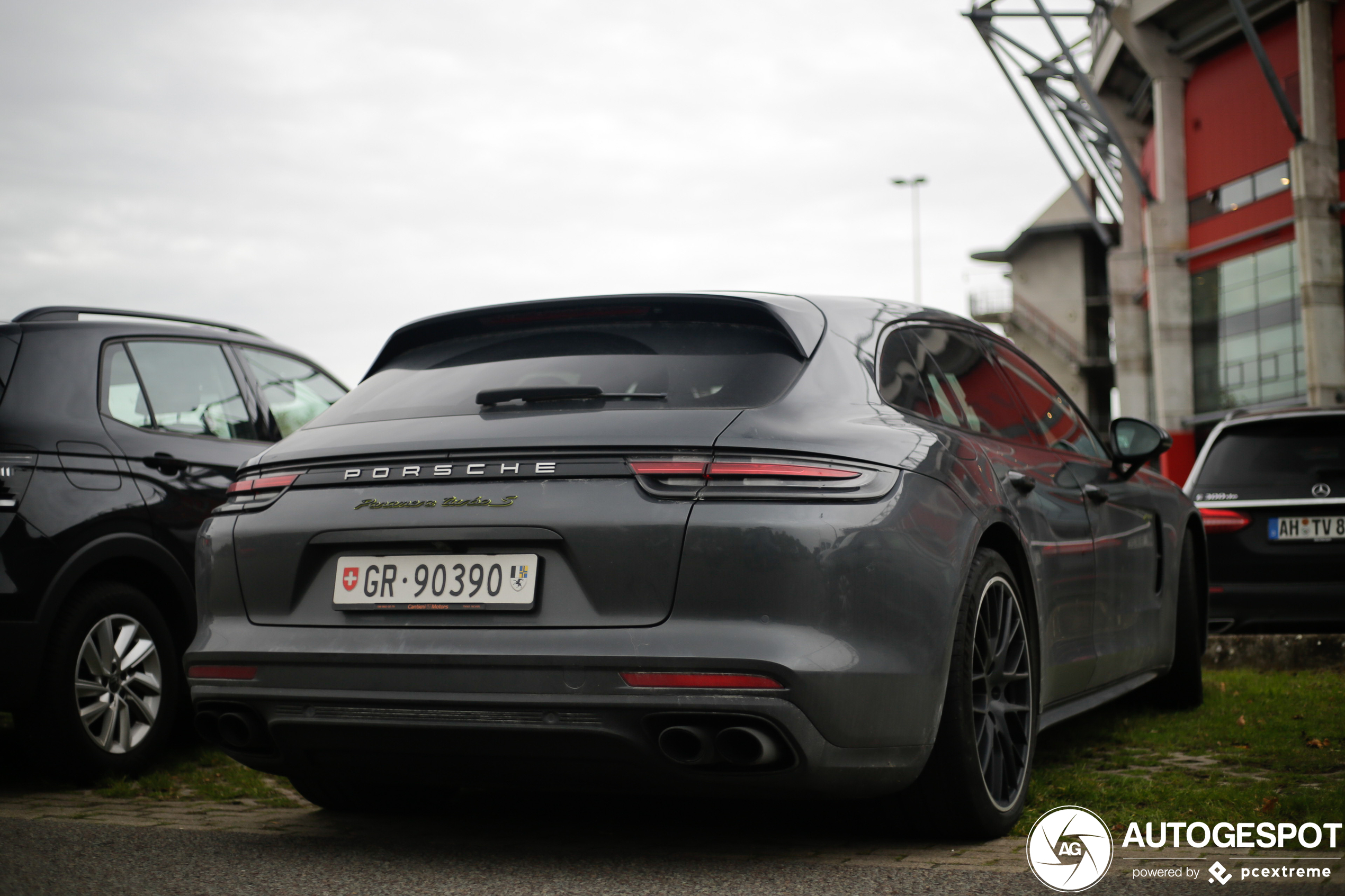 Porsche 971 Panamera Turbo S E-Hybrid Sport Turismo