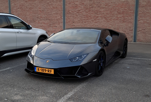 Lamborghini Huracán LP640-4 EVO