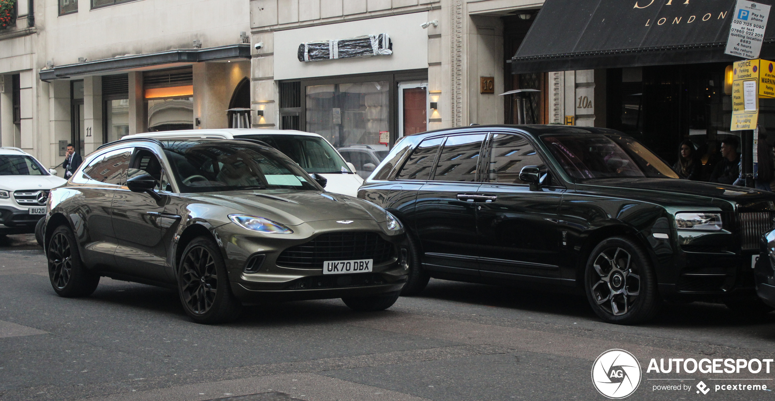 Aston Martin DBX