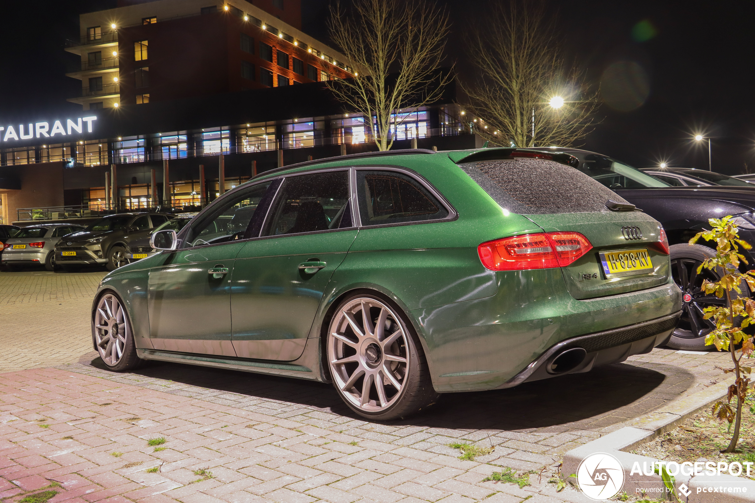 Audi RS4 Avant B8